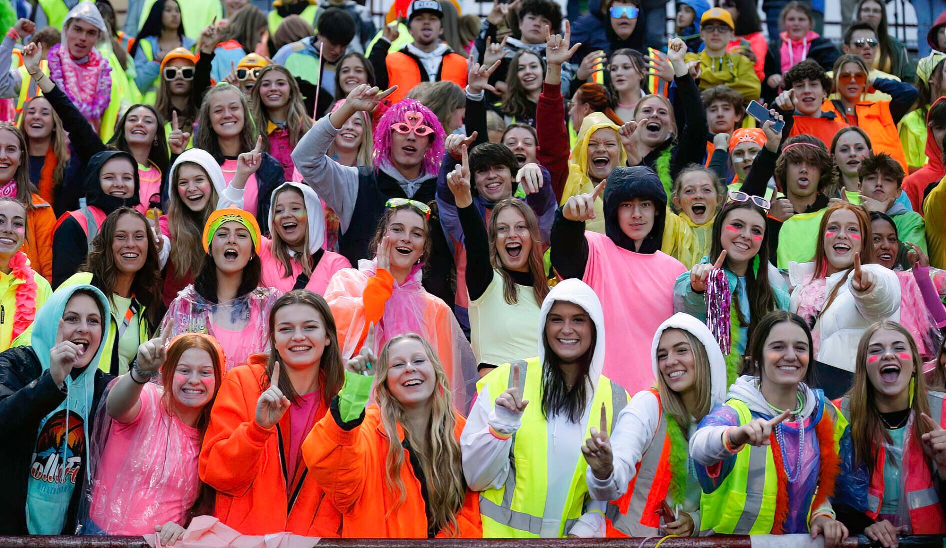 093022-ir-spt-football-CHS-1.jpg